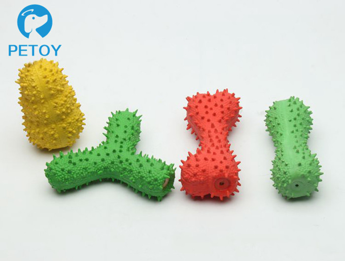 Eco - Friendly Interactive Squeaky Dog Toys For Aggressive Chewers 12cm Diameter
