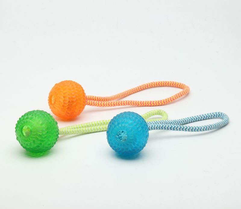 Colorful Soft Rubber Squeaky Ball With Cotton Rope Activity Dog Chew Toy Set