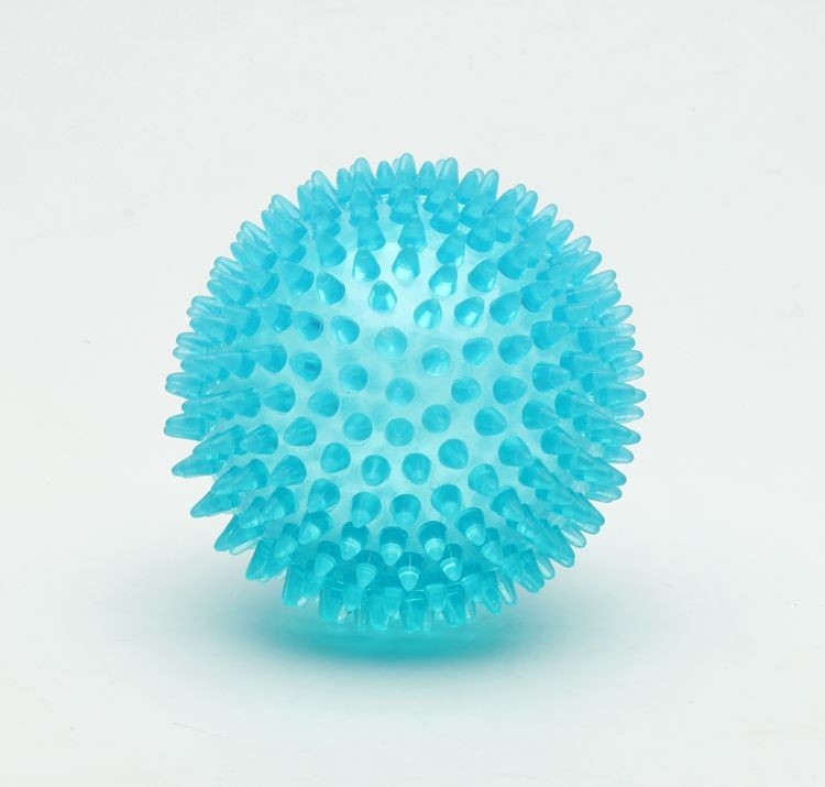 Soft Bouncing  TPR Dog Toy Plastic Squeaky Dog Balls Customized Color